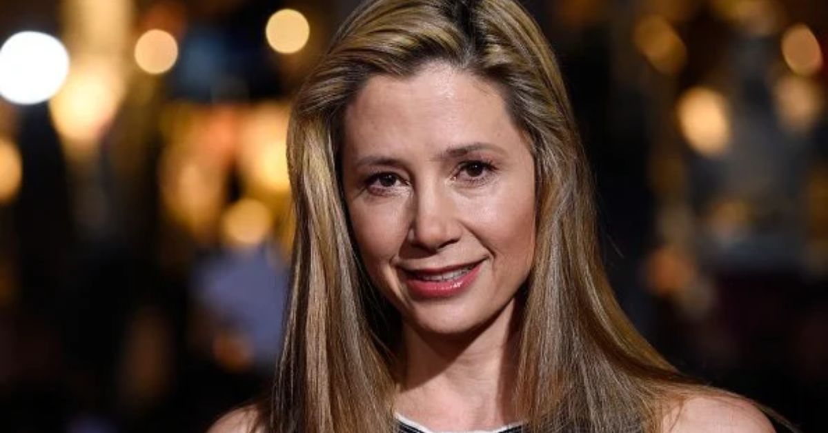 Mira Sorvino Net Worth 